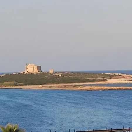 Pilar Vista Mare Portopalo Di Capo Passero